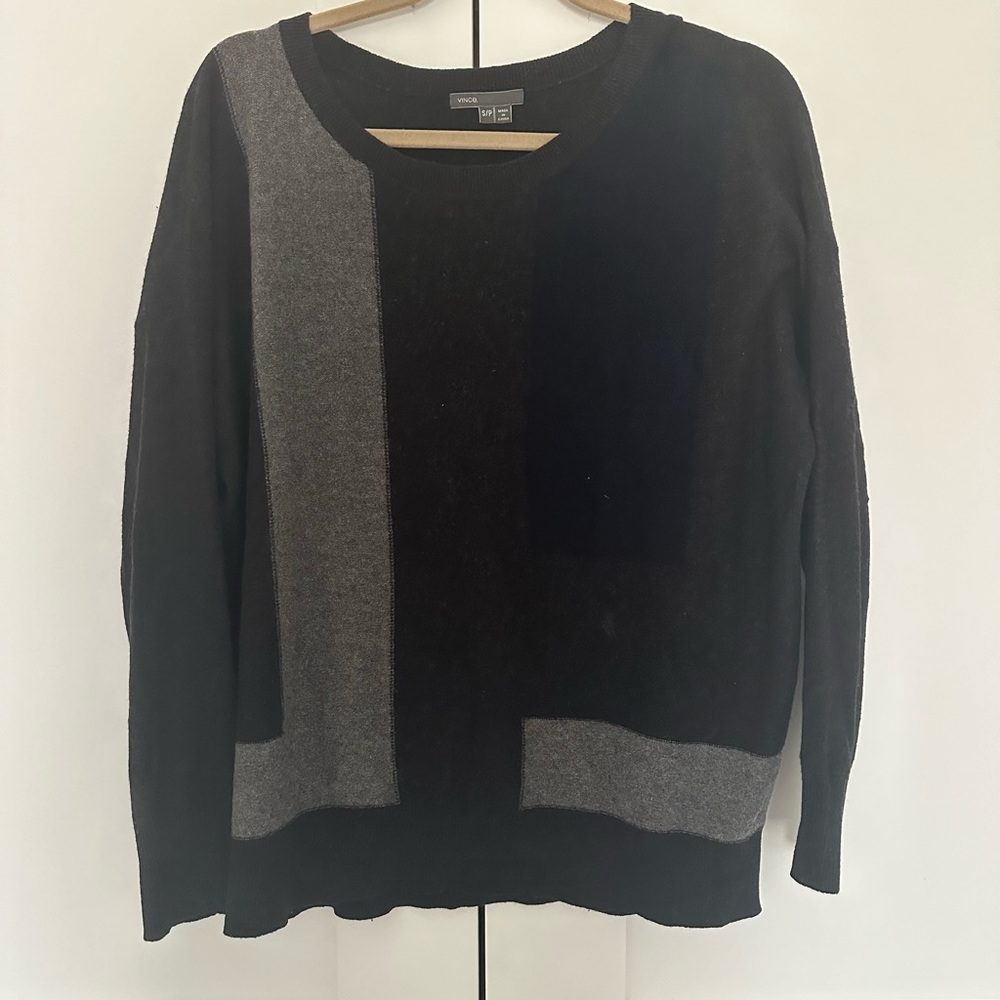 Vince Black, Navy and Gray Colour Block Cashmere Sweater